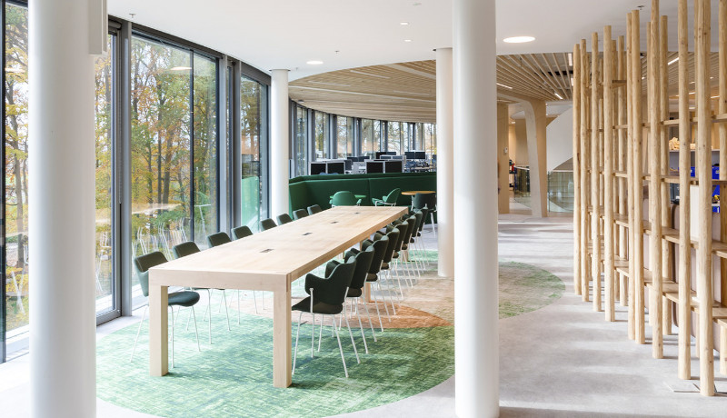 Edificio de oficinas totalmente de madera: Triodos Bank con nueva sede